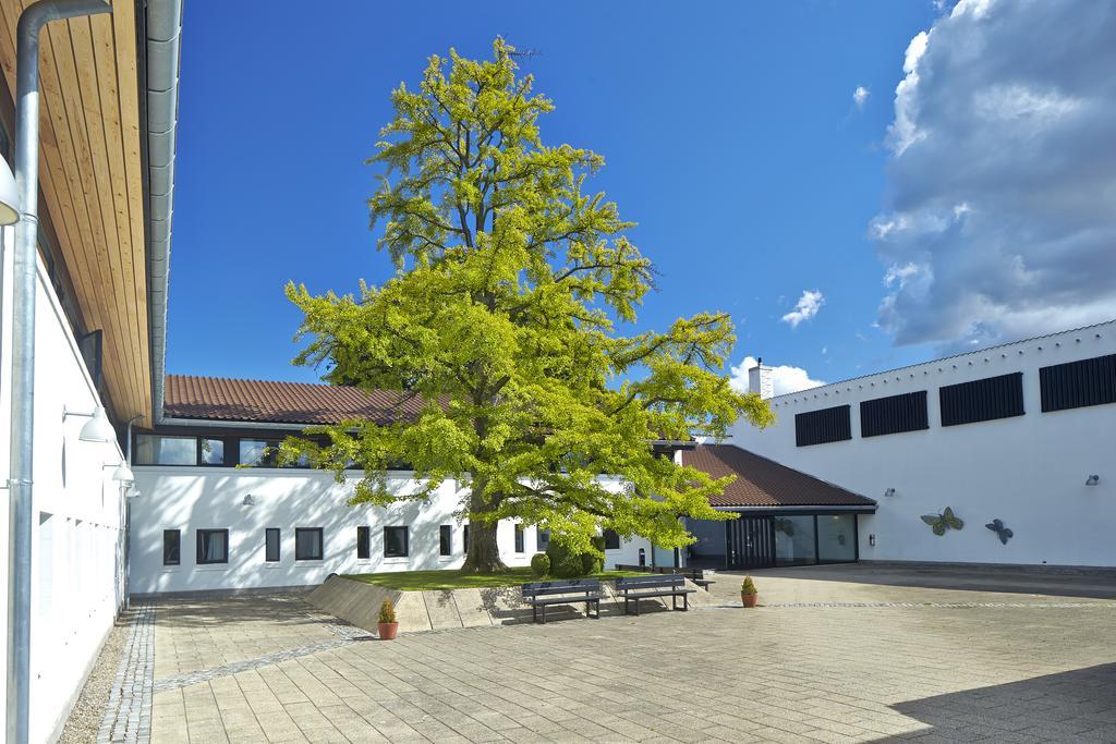 Vilvorde Kursuscenter Hotel Charlottenlund Exterior foto